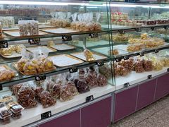 -新月蛋糕西点专卖店(大麦街店)