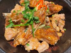 砂锅煎焗鱼头排骨煲-金光鸽王·经典粤菜(环宇城店)