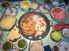 -鸿姐老火锅(疁城新天地店)