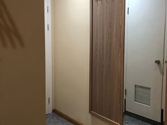 -7天连锁酒店(上海徐家汇龙华路地铁站店)