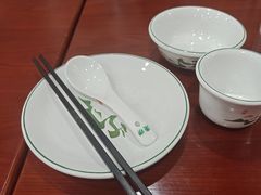 -湖南人家湘菜馆(镇江路店)