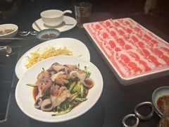 -鲜入唯煮·港式海鲜牛肉火锅(金宝街店)