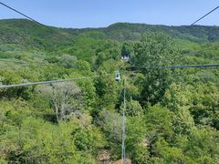 -雪山彩虹谷景区