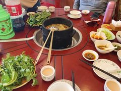 -鲁朗纳麦石锅鸡庄园