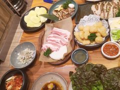 秘制肥牛-草家酱蟹炭火烤肉店(珲春南路一店)