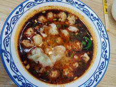 -Ting无边际江景酒店(重庆解放碑云端之眼店)