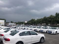 -神州租车停车场(北京南站店)