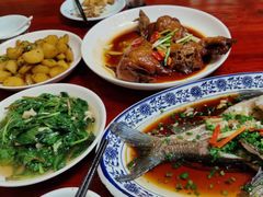 -芦茨金富饭庄·25年老字号·专做稻草鸡