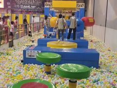 -极限Jump蹦床·新潮玩运动世界·室内乐园·团建·派对中心