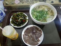 -陇上全荟兰州传统牛肉面(延吉路店)