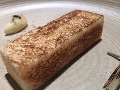 烟熏稻香手工黄油面包-香樟花园法式铁板烧(恒隆广场店)