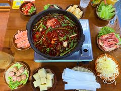 -黔有有贵州酸汤夺夺粉火锅(五味十字店)