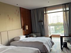 -广州汇华希尔顿逸林酒店