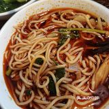 我吃的怪味面,小份的都吃的撑撑的,里面的绍子料很多