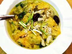 曹国舅烹蹄筋-源俊水八碗(财神庙店)