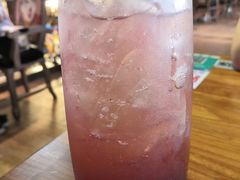 -more than meow吴止猫主题餐厅(承德 中船汇店)