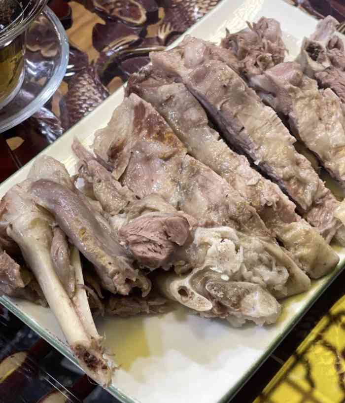 春台阔阔手抓-"早就听说小西湖有家手抓羊肉不错,想去尝尝.