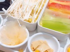 -花馬肆.云南过桥米线(汉神购物广场现场熬汤店)