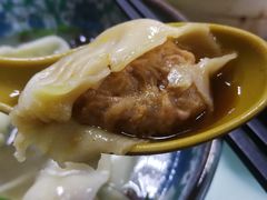 蟹黄汤包-食惠里小笼包面馆(越秀店)