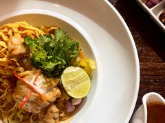 -Chom Cafe and Restaurant
