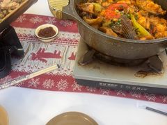 -刘姐啤酒鱼民族演艺餐厅(西街总店)
