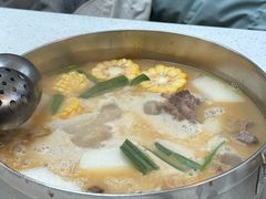 -肥仔文澳门猪骨煲(南京西路店)