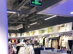-唯品会(北京国瑞城店)
