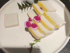 -大匠工房古船木艺术餐厅·猪肚鸡专门店(长白仙岛店)