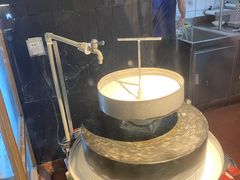 -呷佬·长沙手工米粉(金沙江路店)