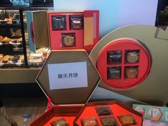 -星巴克(广州南站A18检票口楼上)
