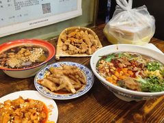 冰粉-爆炸头阿姨小四川正宗川味小吃(无任何分店)