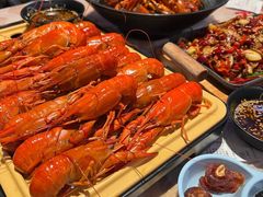 -肥肥虾庄·金牌油焖大虾(首义路店)
