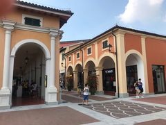 -佛罗伦萨小镇广佛名品奥特莱斯(疏港路店)