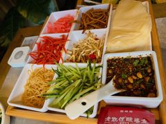 -野山舂·贵州现舂酸汤牛肉(民生路店)