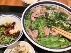 -云阿蛮云南生烫牛肉米线(奉贤路店)