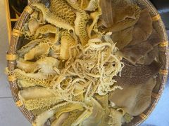 -芈重山老火锅(广州首店)