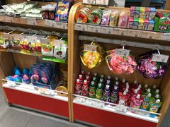 零售区-来伊份(金港大道二店)