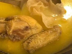 -鲜入围煮花胶鸡海鲜火锅