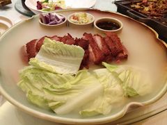 脆皮德式咸猪肘-旺顺阁·北京菜·烤鸭(魏公村店)