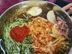 -东北饺子王(港澳广场购物中心店)