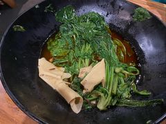 -万记麻辣烫国展总店