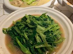 虾酱空心菜-十面欢腾·海鲜面·台式Bistro(长乐路店)