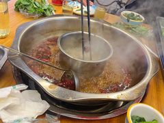 -金鼎雪山牦牛杂火锅(理县总店)