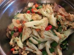 -胡桃里音乐餐厅(陶溪川店)(川湘赣菜·世界百大酒庄直供红酒·音乐表演)