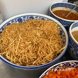 店主哭着说：便宜好吃，你还要怎样？