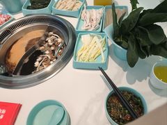 -季季红火锅(柳州城中万达二店)