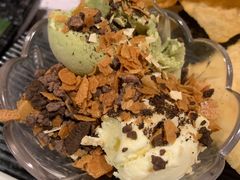 冰淇淋自助-哥老官重庆美蛙鱼头(西湖银泰十一哥店)