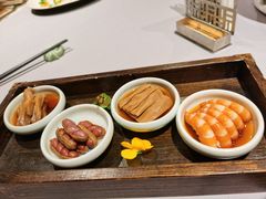 糟钵斗-成隆行·蟹王府(九江路店)