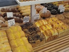 -焙丽拾光(麦凯乐直营店)