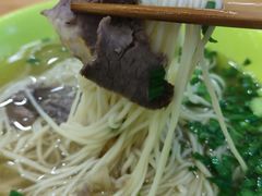 -华中科技大学东三学生食堂